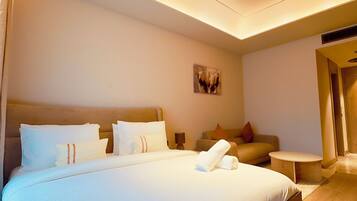 Soundproofing, iron/ironing board, free WiFi