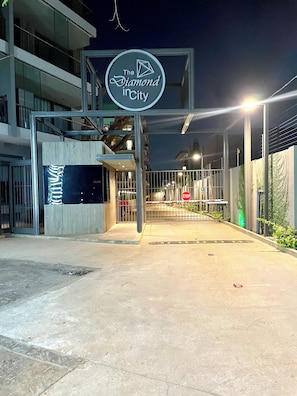 Fachada da propriedade