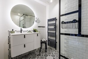 Hair dryer, towels - Basti Lou - Proche du village de Gordes (Gordes)
