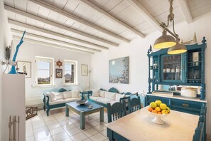 Smart TV, fireplace, books