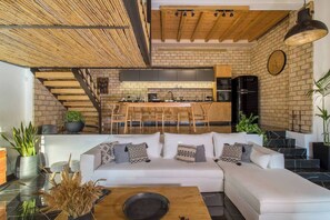 Smart TV, fireplace - Casa Olea Villa (Piso Livadi)