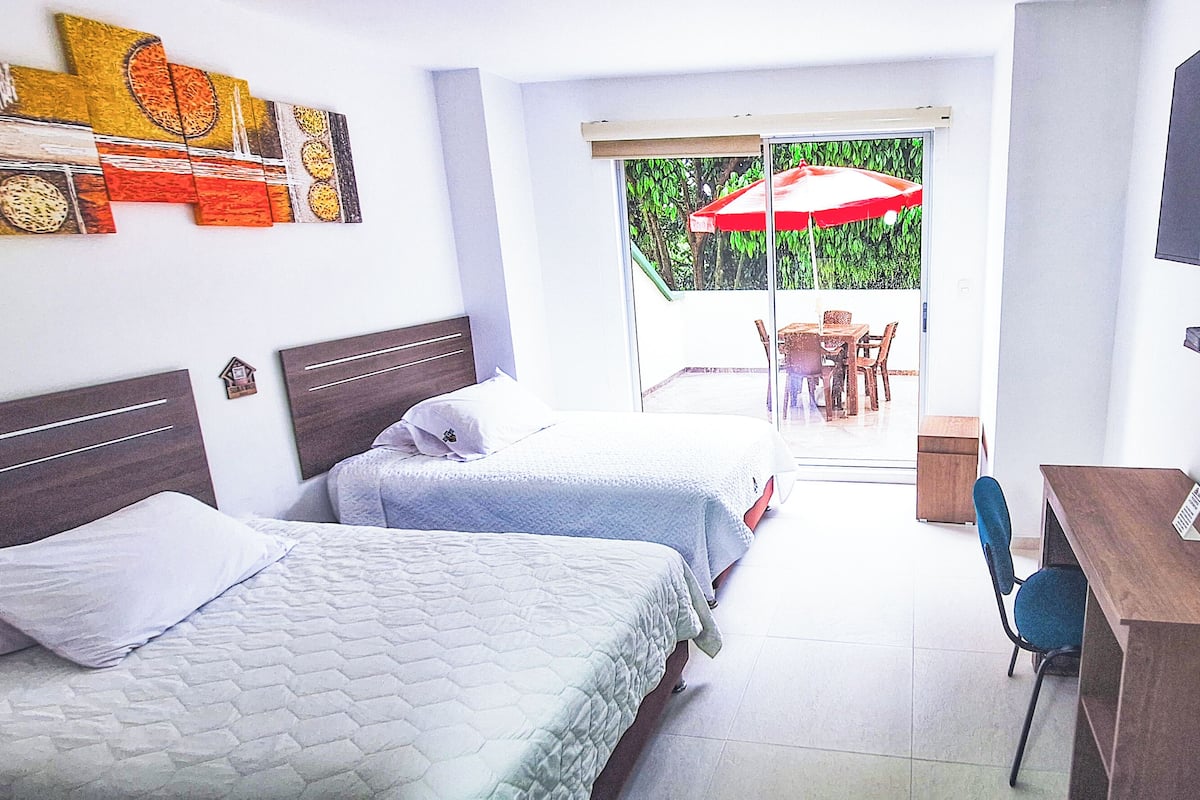 Twin Room, Balcony | 1 bedroom, desk, laptop workspace, free WiFi