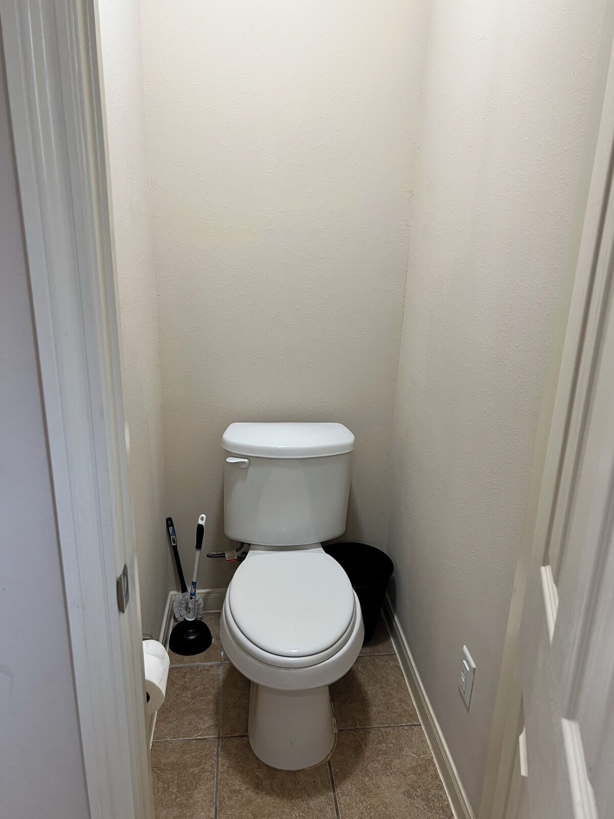 Photo 18 of Cheerful 3-Bedroom Home With Back Yard and Garage in Houston