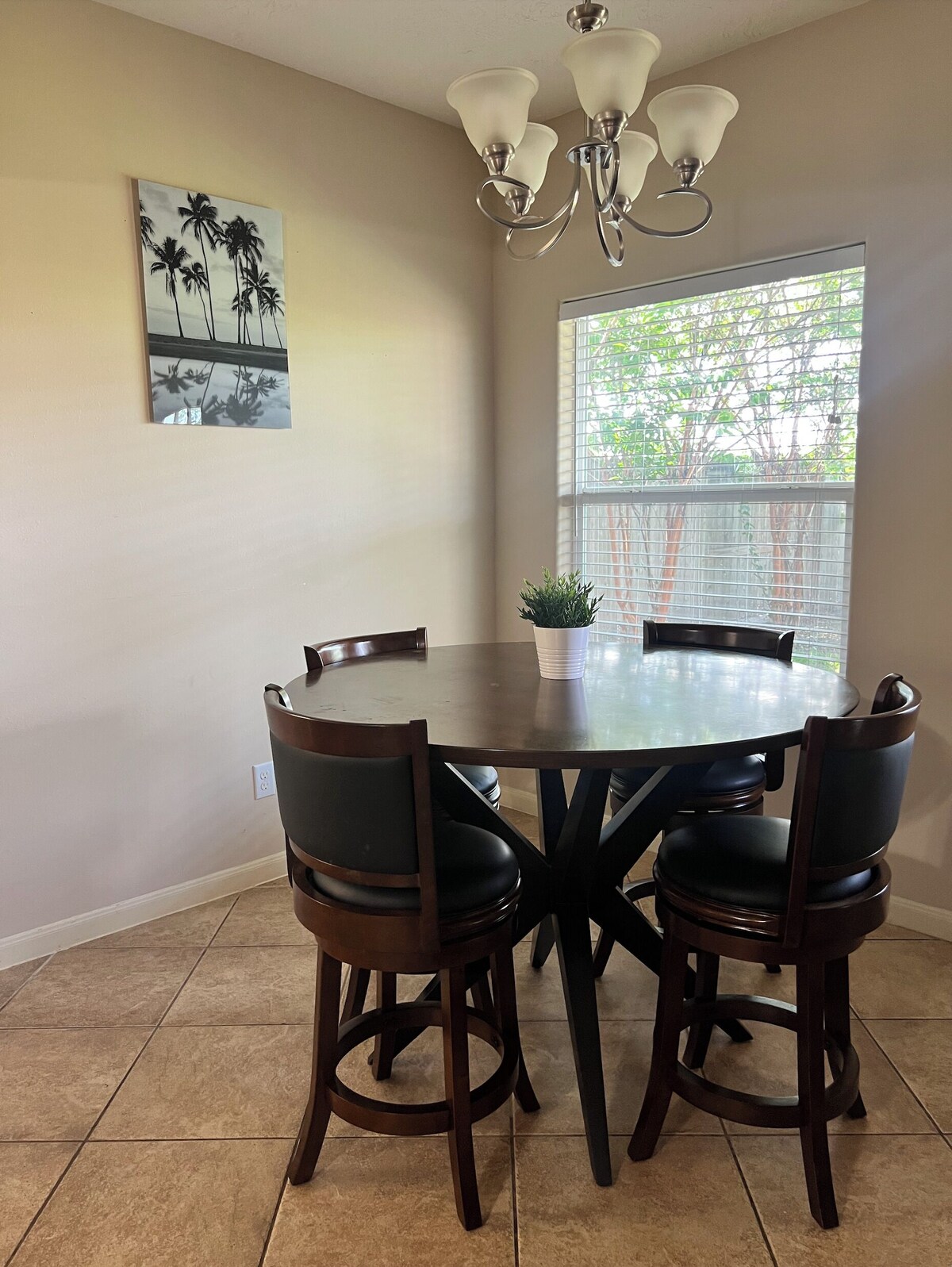Photo 43 of Cheerful 3-Bedroom Home With Back Yard and Garage in Houston