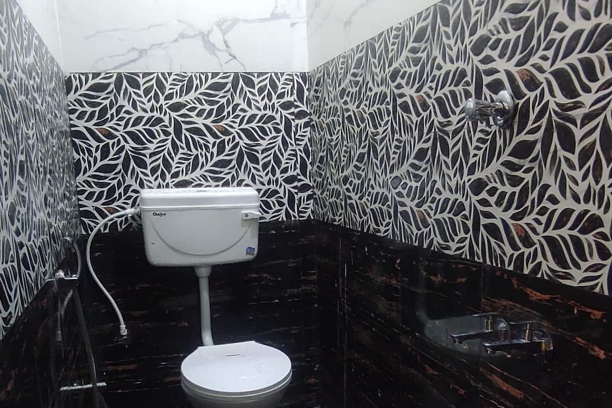 Classic Double Room | Bathroom