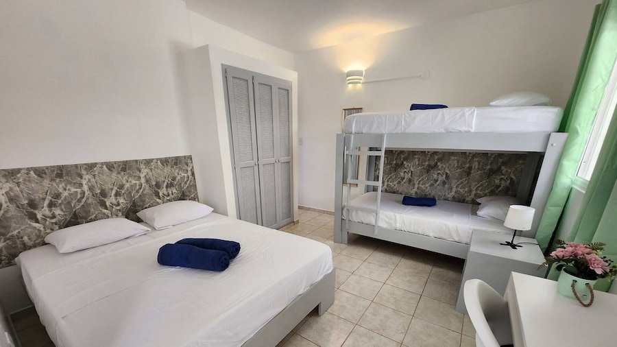 Secure 4-pers Apartment Close to the Beach