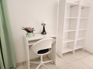 Apartment, 1 Bedroom, Balcony, City View | Interior
