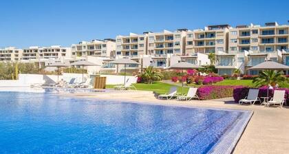 Beautiful 3-bedroom w/ Sunset, BBQ, Rooftop in the heart of Cabo San Lucas!