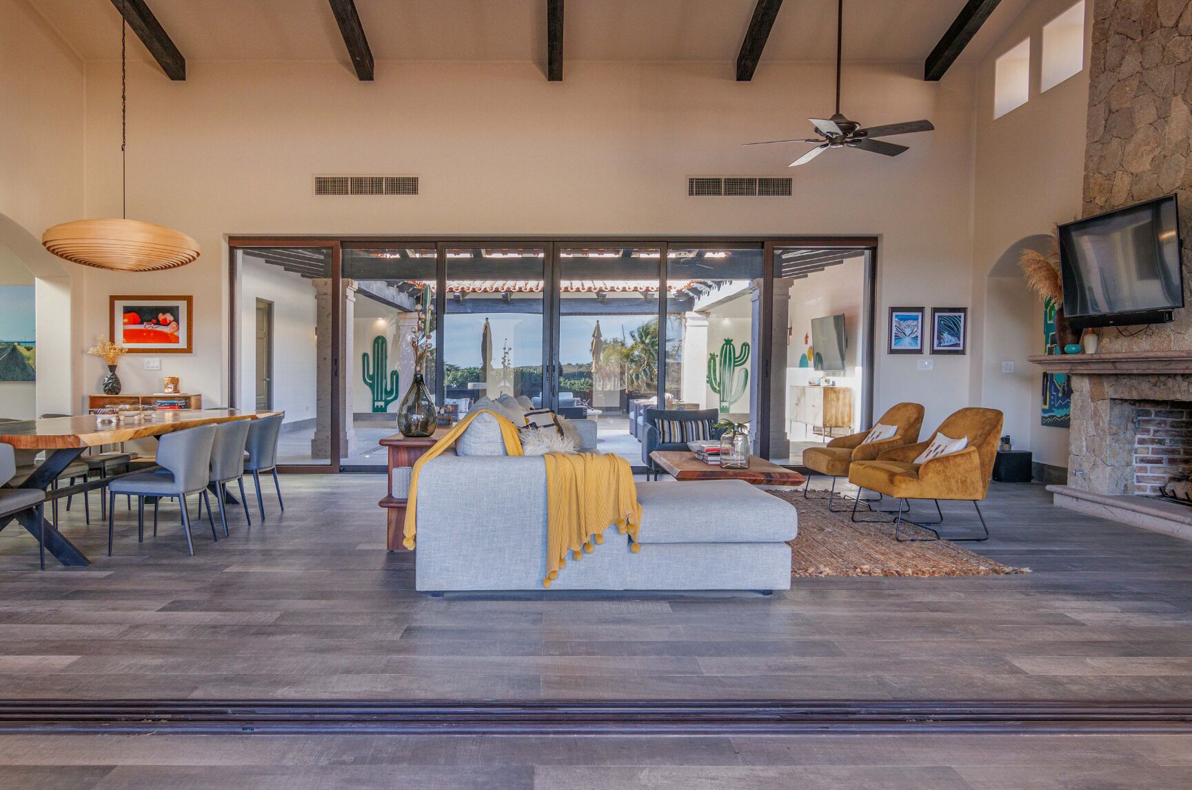 Smart TV, fireplace, stereo, offices