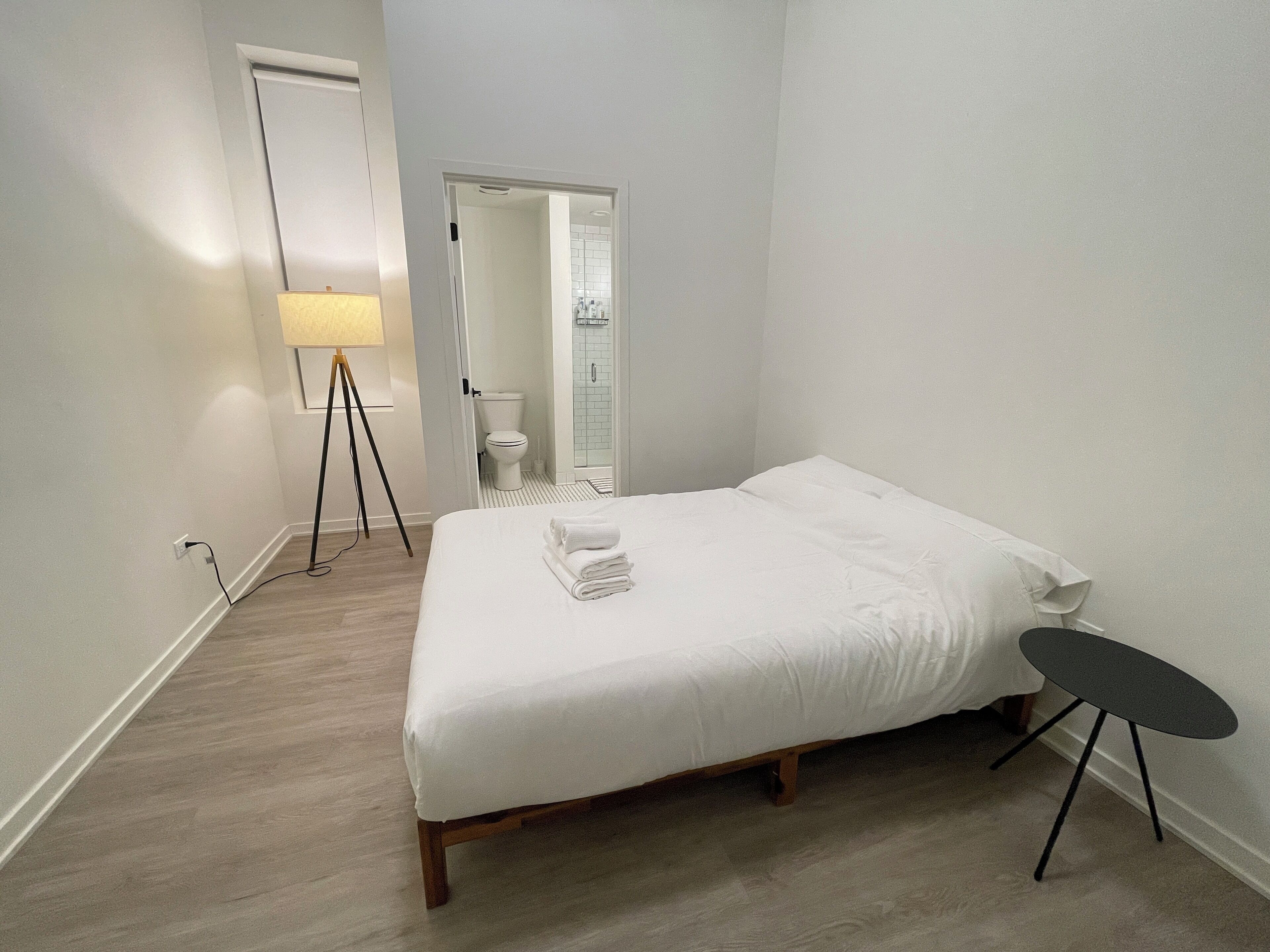 Iron/ironing board, free WiFi