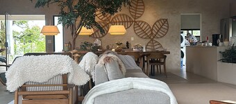 Spacious 5-bedroom house with WiFi, AC in delightful Barra Grande