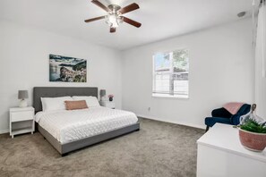 4 Schlafzimmer, Bügeleisen/Bügelbrett, WLAN, Bettwäsche