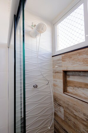 Apartemen Basic | Kamar mandi | Shower