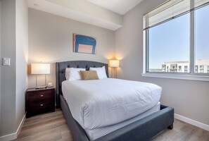 Deluxe Διαμέρισμα, Μπαλκόνι | 1 υπνοδωμάτιο, γραφείο, χώρος εργασίας για λάπτοπ, σίδερο/σιδερώστρα 