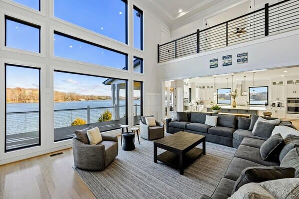 Smart TV, fireplace, offices