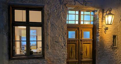 The old elementary school, living in the museum, vacation apartment with its own garden