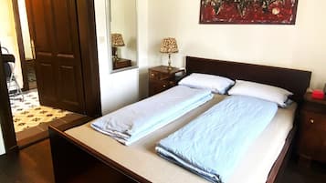 2 chambres, fer et planche Ă  repasser, Wi-Fi, draps fournis