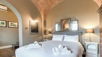 1 camera, Wi-Fi gratuito, lenzuola