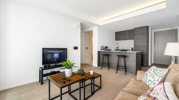 Căn hộ tiện nghi đơn giản, 1 phòng ngủ | Khu phòng khách