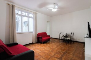 Hus – comfort | Oppholdsområde | TV