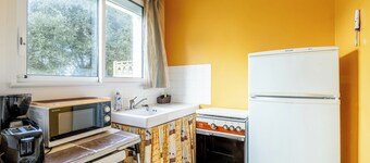Holiday Home '13 - Au Bercement Des Flots' with Private Garden