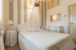 3 bedrooms, iron/ironing board, Internet, bed sheets