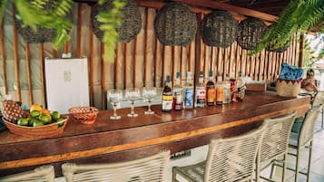 Bar (en la propiedad)