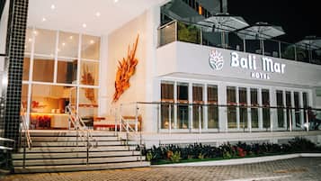 Fachada de la propiedad