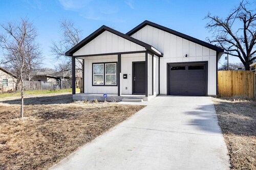 5 Star Modern home Minutes 2 Downtown Dallas