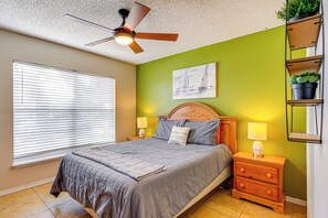 4 habitaciones, tabla de planchar con plancha, cuna de viaje y wifi 