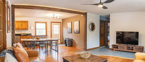 Smart TV, table football