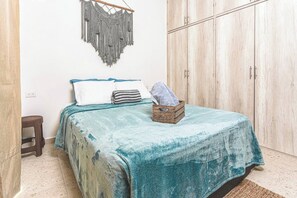 2 bedrooms, iron/ironing board, WiFi, bed sheets - 2-bedroom apartment in enchanting Tulum with WiFi, AC (Tulum)