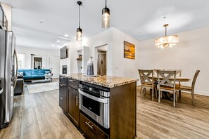 Interior - Beautiful apartments with fireplace, partial ocean views, washer/dryer, grill (Gold Beach)