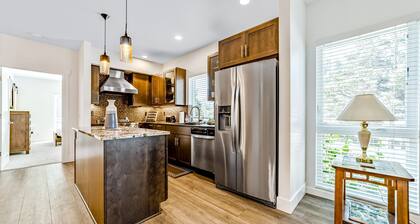 Sunny apartments with fireplace, partial ocean views, washer/dryer, grill & AC