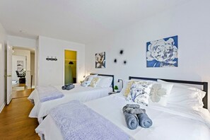 5 bedrooms, desk, iron/ironing board, free WiFi