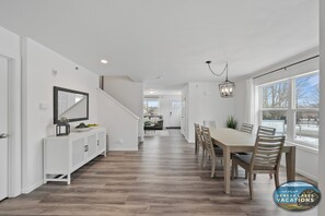 Dining - The Geneva Collection|Sleeps 40|Arcade Room|Groups|Outdoor Spaces (Lake Geneva)