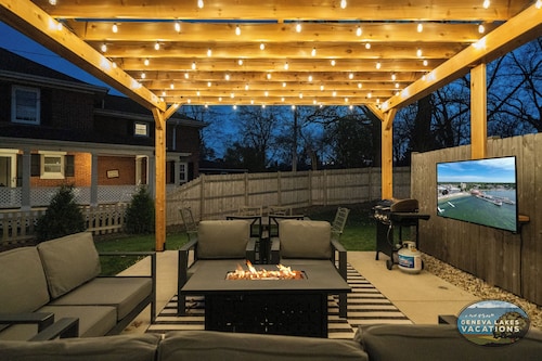 The Geneva Collection|Sleeps 40|Arcade Room|Groups|Outdoor Spaces