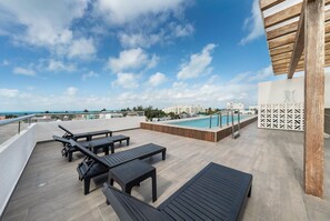 Pool - 1BR PH w/Rooftop Pool (Isla Mujeres)