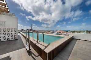 Pool - 1BR Downtown w/Rooftop Pool (Isla Mujeres)