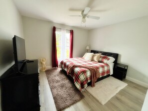 4 chambres, fer et planche à repasser, Wi-Fi gratuit, draps fournis