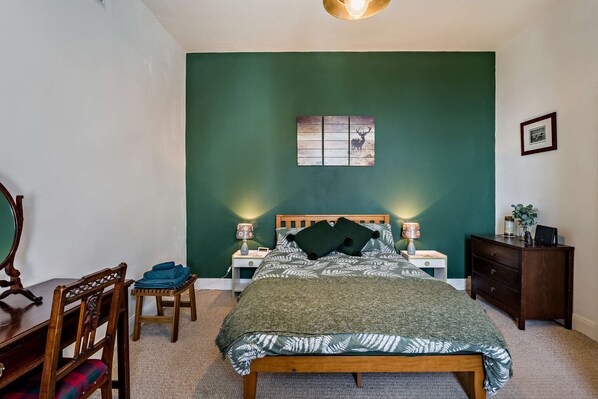 1 habitación, wifi y ropa de cama