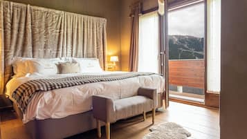 1 bedroom, in-room safe, free WiFi, bed sheets