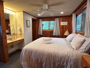 3 bedrooms, free WiFi, bed sheets
