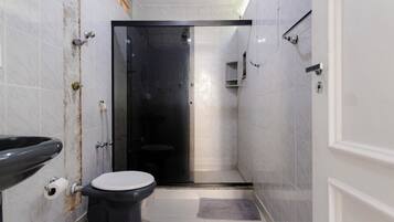 Apartamento básico | Banheiro