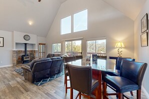 Interior - Serene home with spacious deck, fireplace, loft, nearby amenities, dog friendly (Groveland)