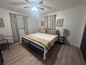 5 bedrooms, desk, iron/ironing board, travel cot