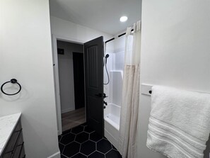 Hair dryer, towels - This house is a 5 bedroom(s), 3 bathrooms, located in Maize, KS. (Maize)