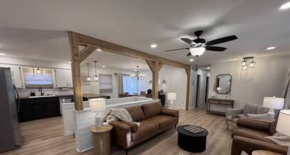 This house is a 5 bedroom(s), 3 bathrooms, located in Maize, KS.