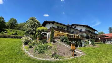 Majoituspaikan julkisivu