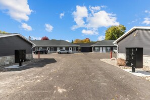 Exterior - Fox Flats (Neenah)